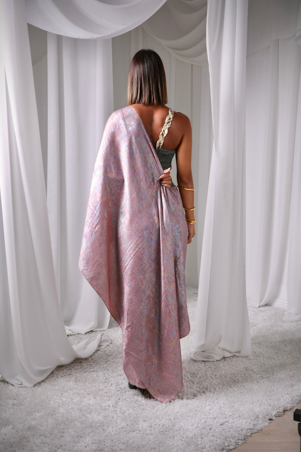 Athen Drape