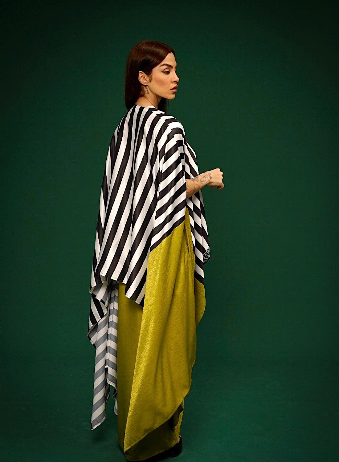 Pleated dress Cape set