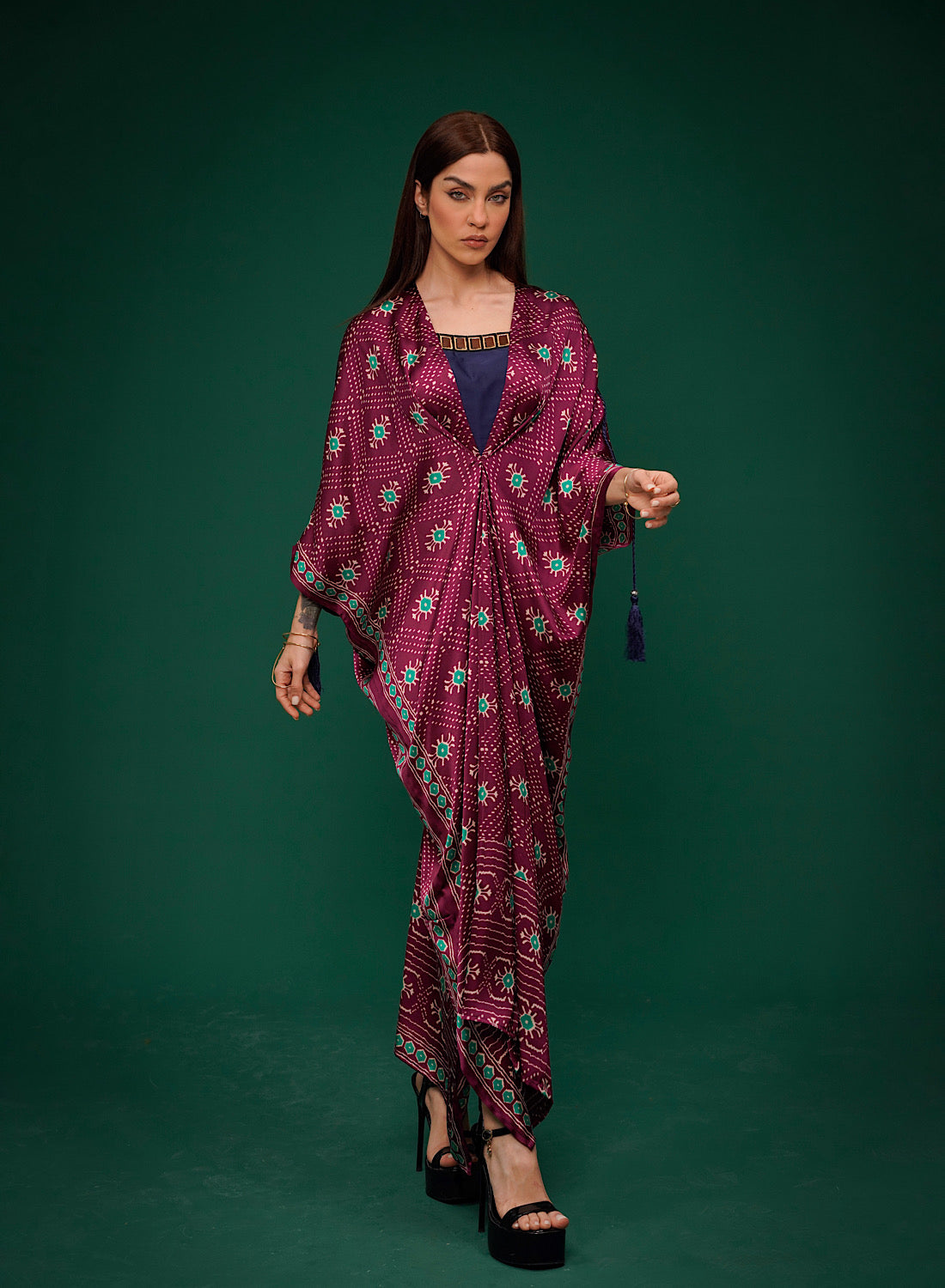 Naqsh kaftan (purple)