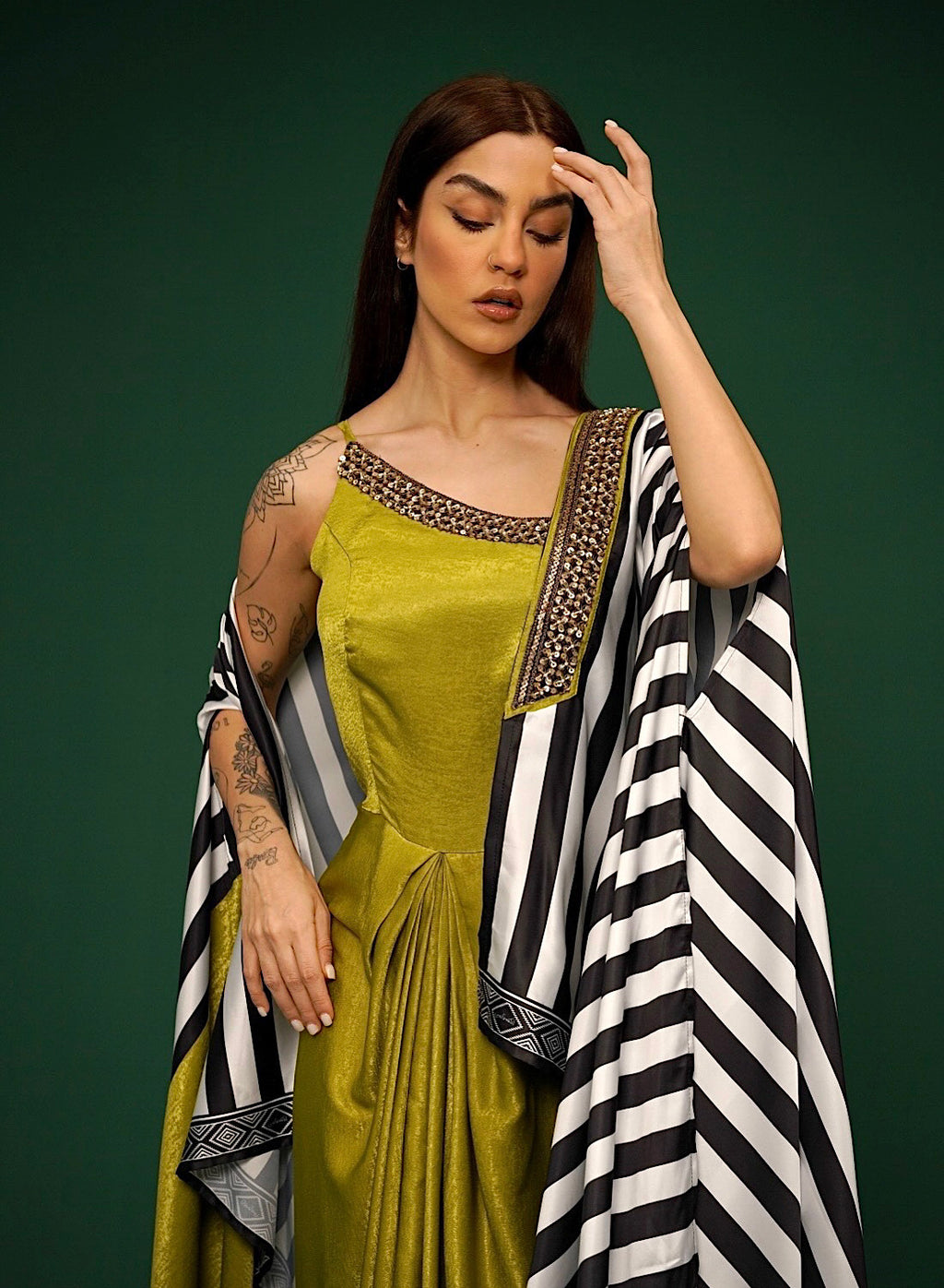 Pleated dress Cape set