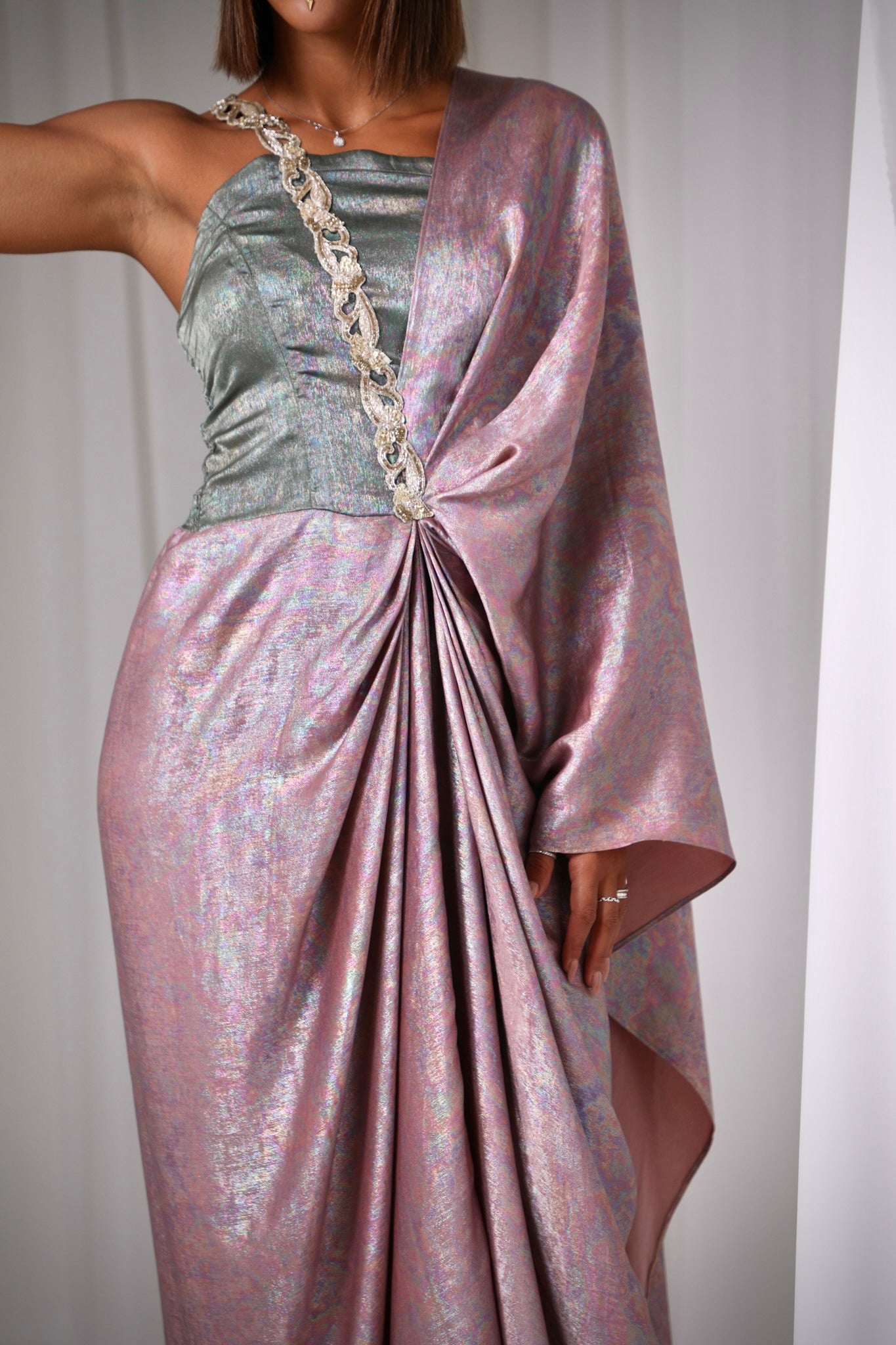 Athen Drape