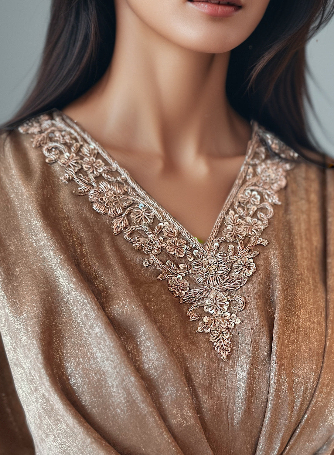 Shimmer gold pleat