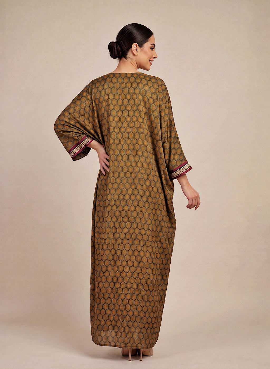 Sanabil kaftan