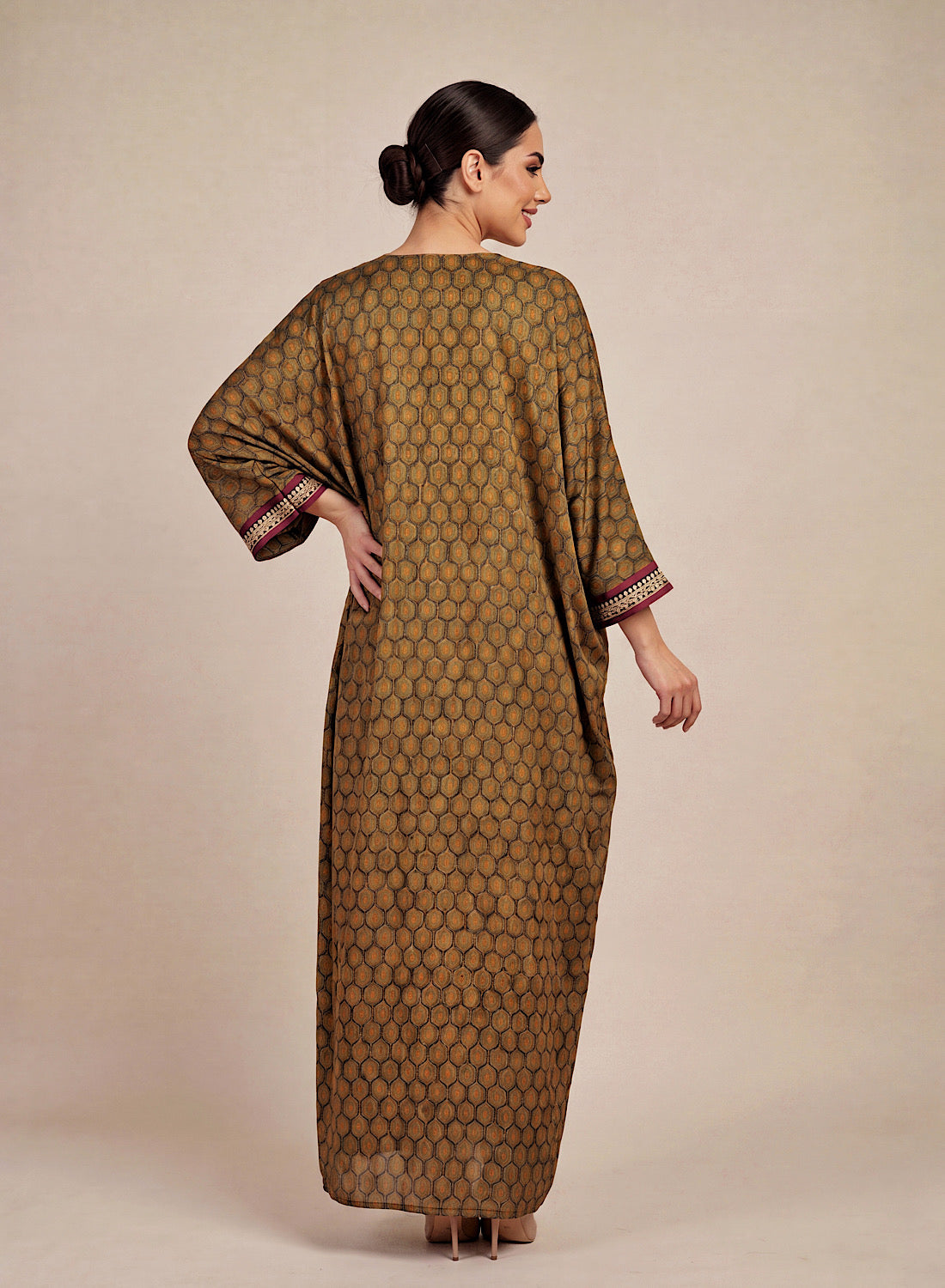 Sanabil kaftan