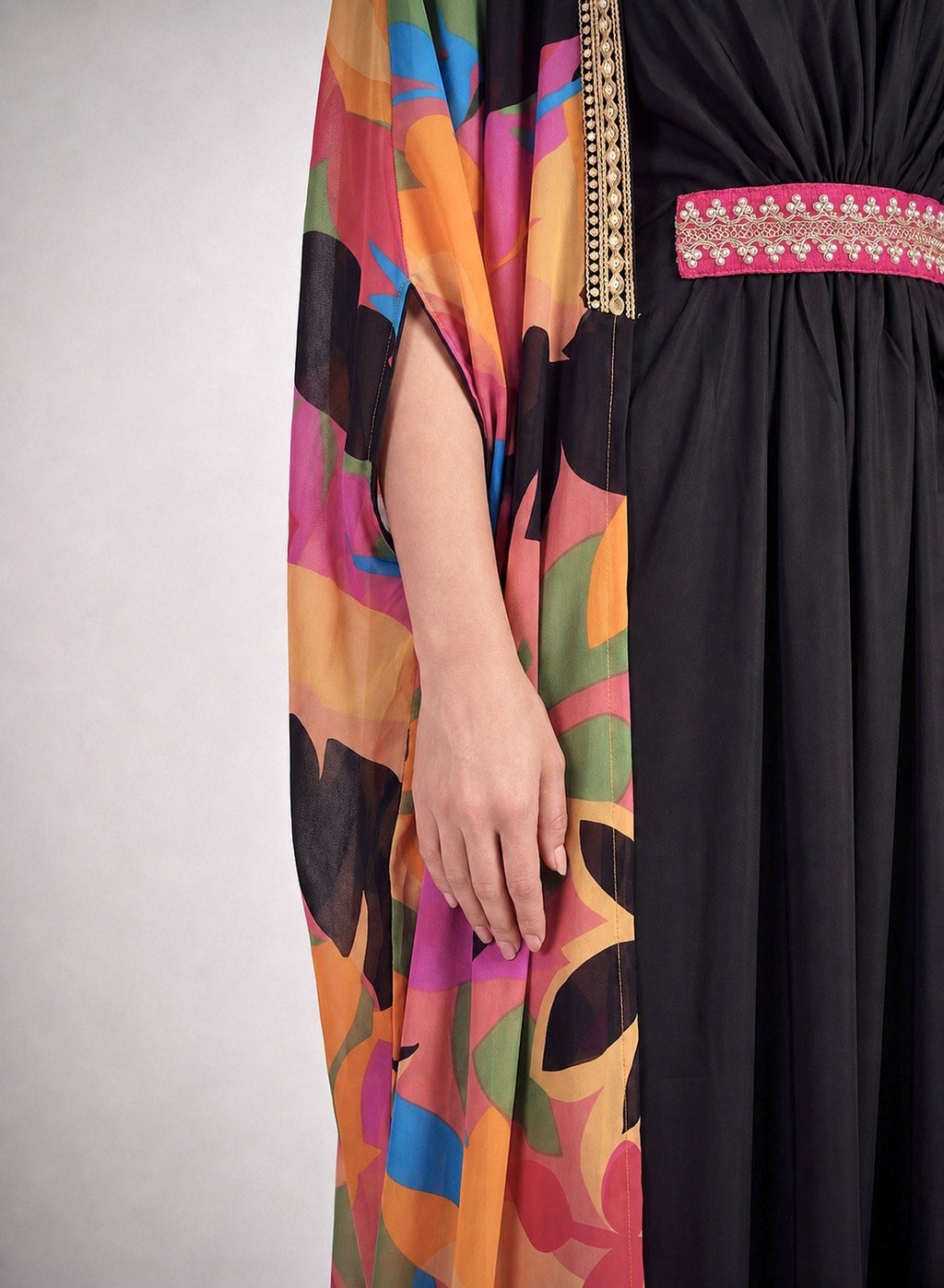 Rawnaq Kaftan