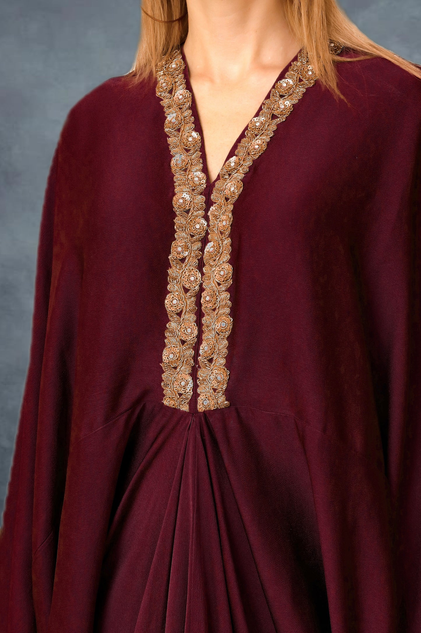 Elegant rouge kaftan