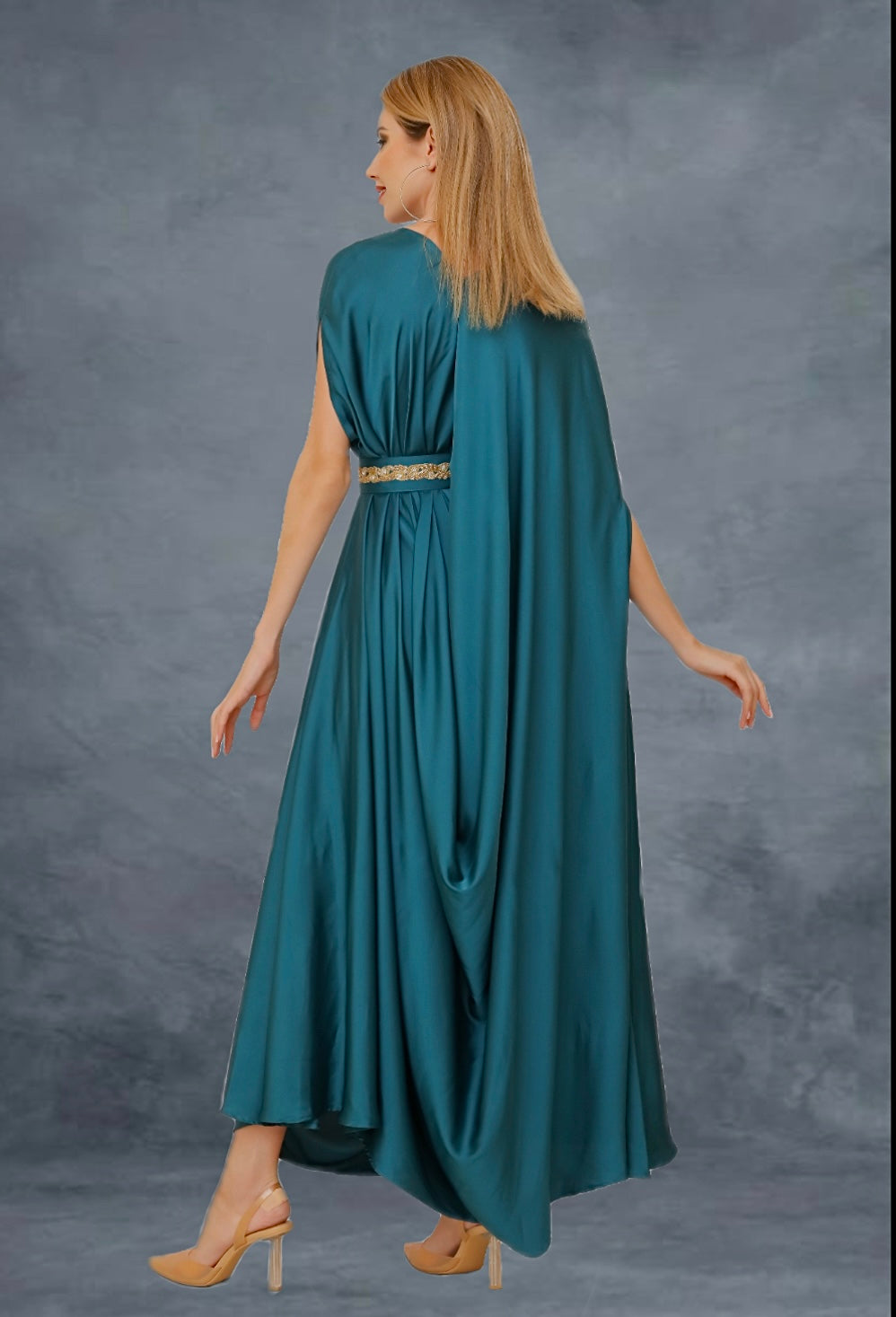 Cyan signature drape